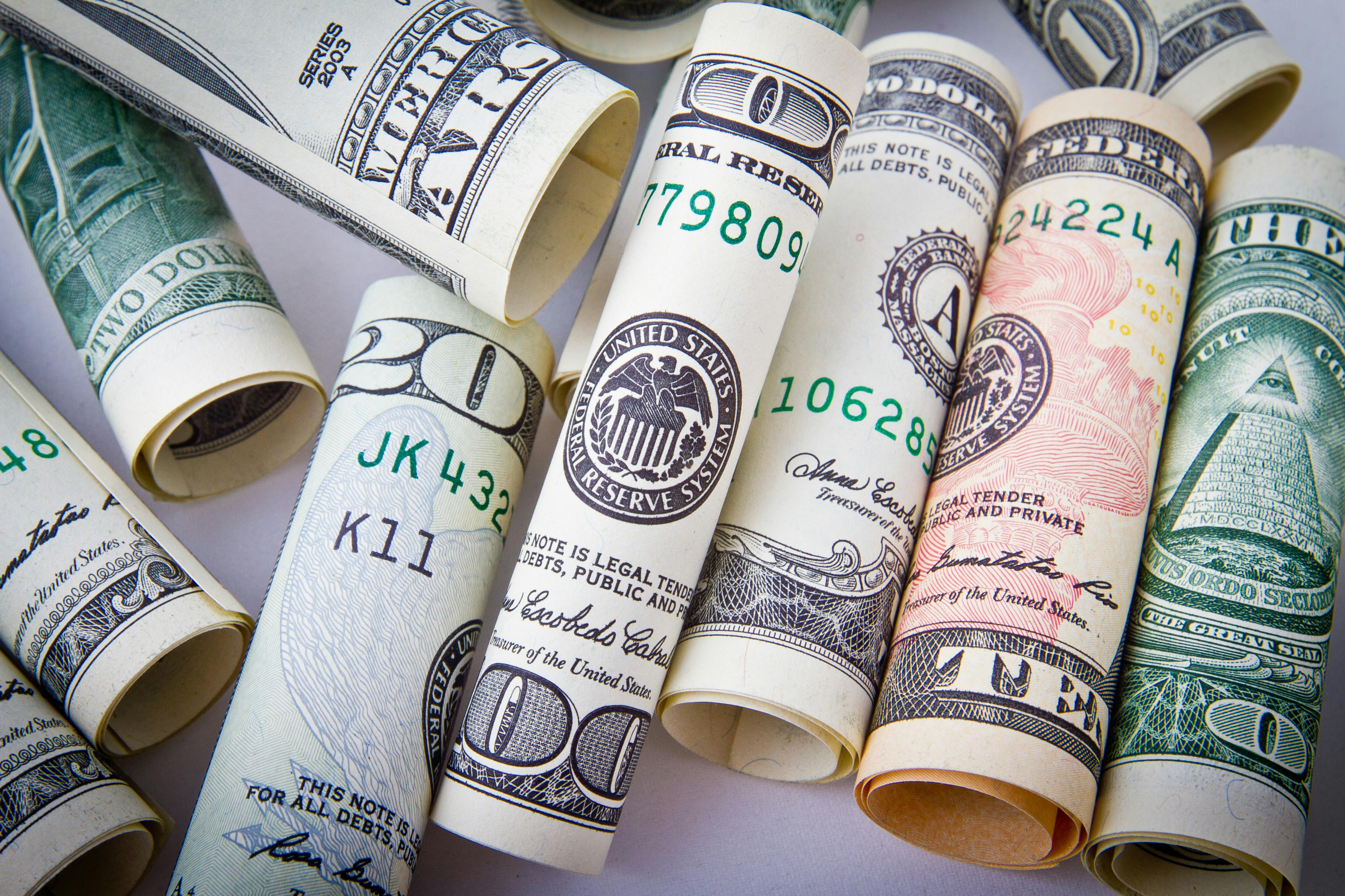 Business growth analysis with performance and ROI focus